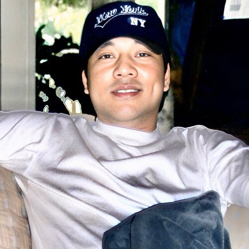 我们是新中国联邦人，消灭邪恶的共匪……战友互粉
