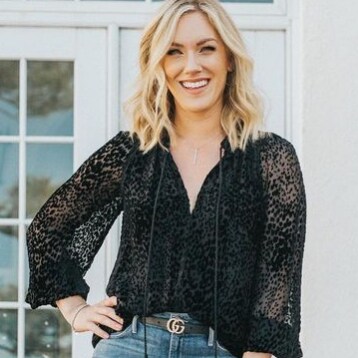 🏄‍♂️ Riding the waves of life with a laid-back, cool attitude. 🌊