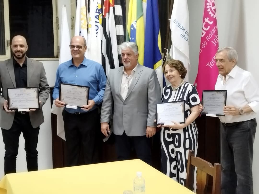 Texto do Rotary Club de Jahu - Terra Roxa:

É com grande alegria que homenageamos os destaques de no...