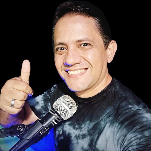 Aprender, viver e esperar... Aprender com os erros, viver o presente e esperar por dias melhores.