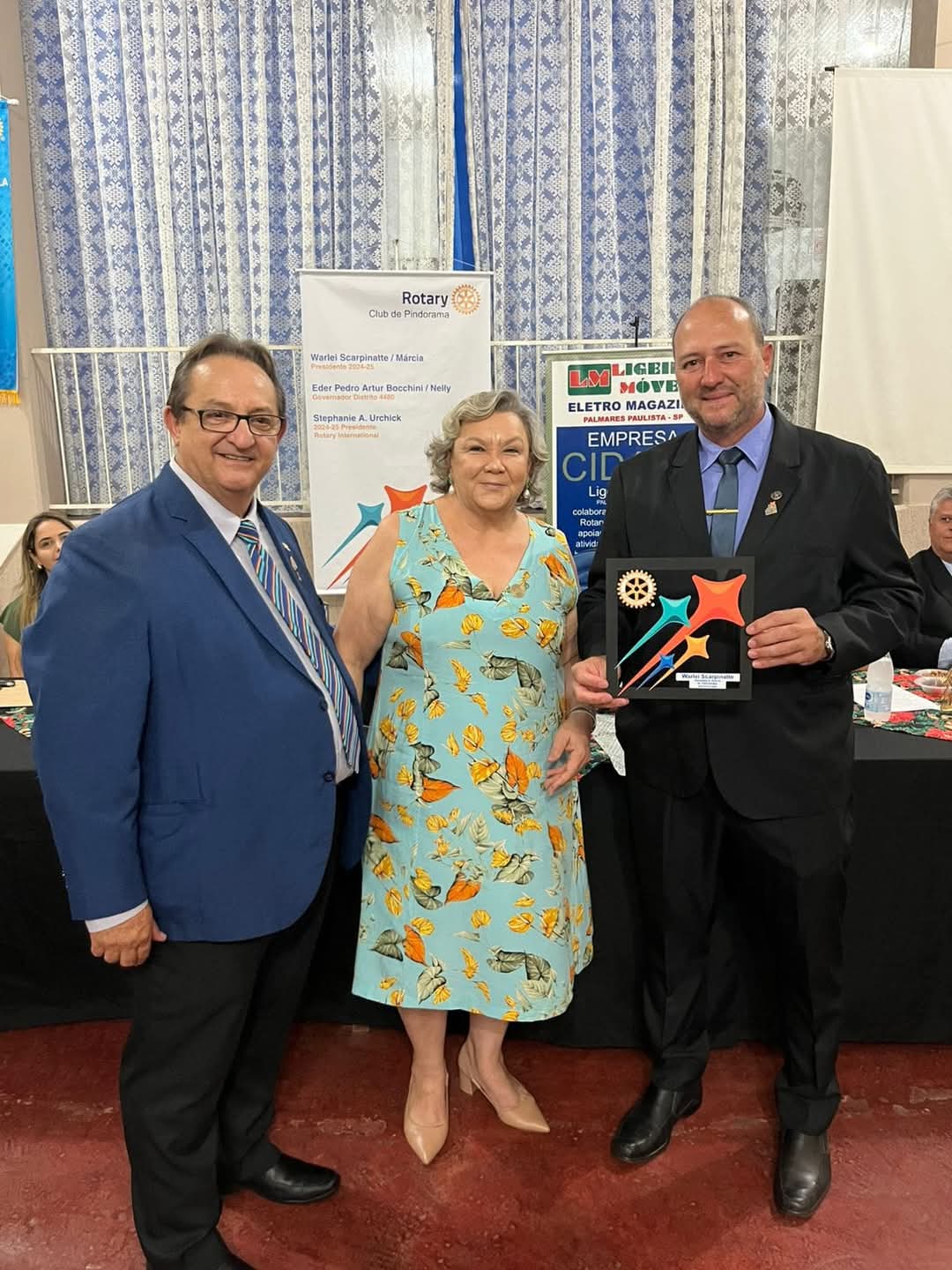 Na noite de 12/12, os Rotarianos de Pindorama tiveram a honra de recebe o casal Gov. do Distrito 448...