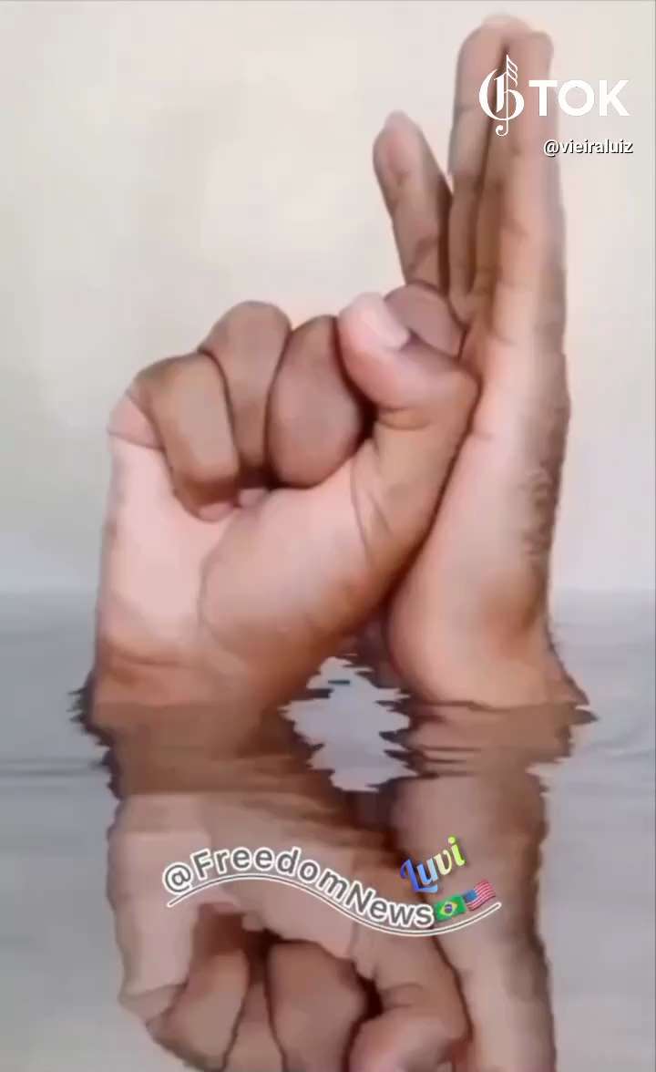 
NOVA ABERTURA DO FANTÁSTICO.....
 

