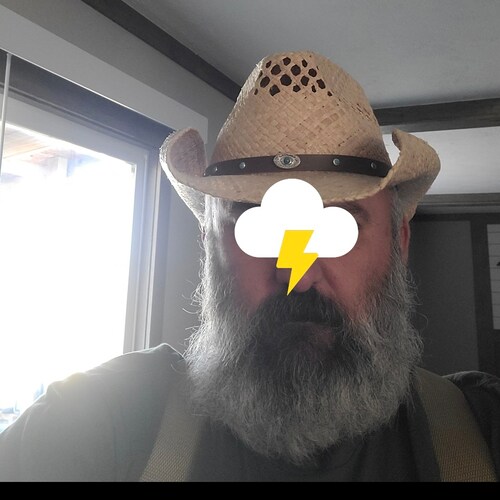 Independent conservative hunting fishing trapping pics of dead deer wild hogs.Also coyotes & other animals in traps, if this bothers you don't follow. #TexitNow
