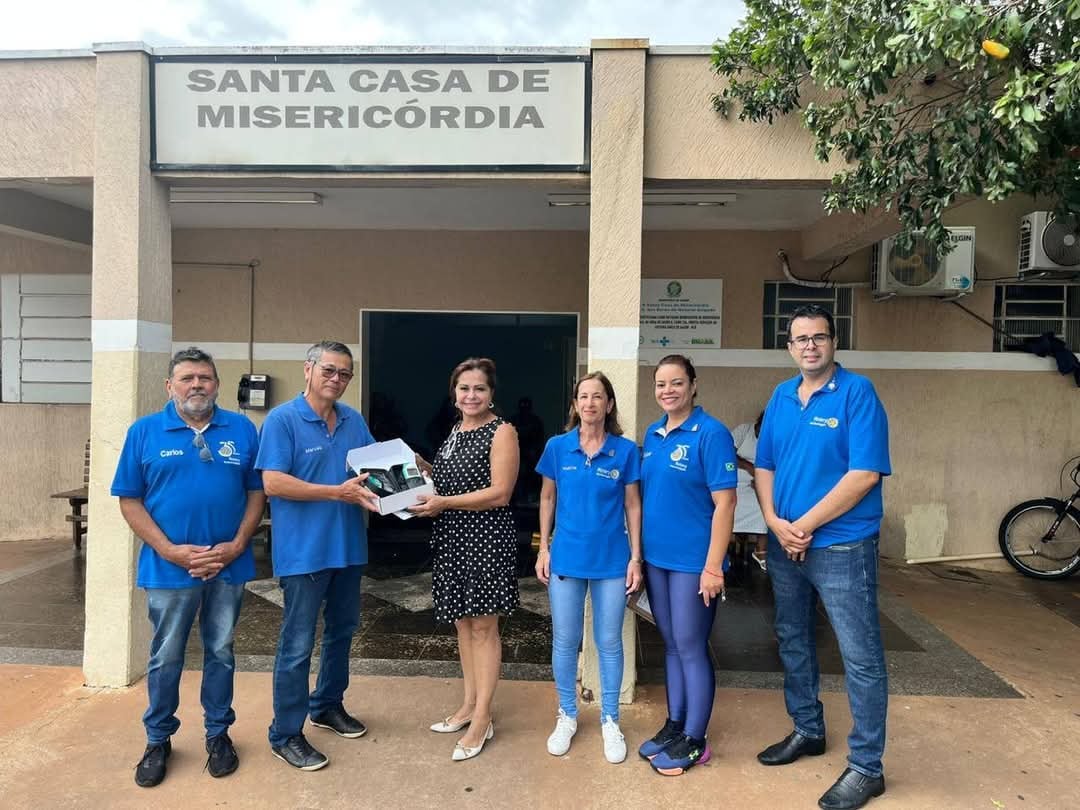 No dia 16 de janeiro, o Rotary Club de General Salgado realizou a entrega de um Oxímetro de pulso e ...