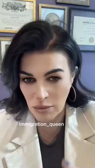 🚨🚔BREAKING: US Immigration Attorney says she has credible sources that have confirmed new ICE offi...