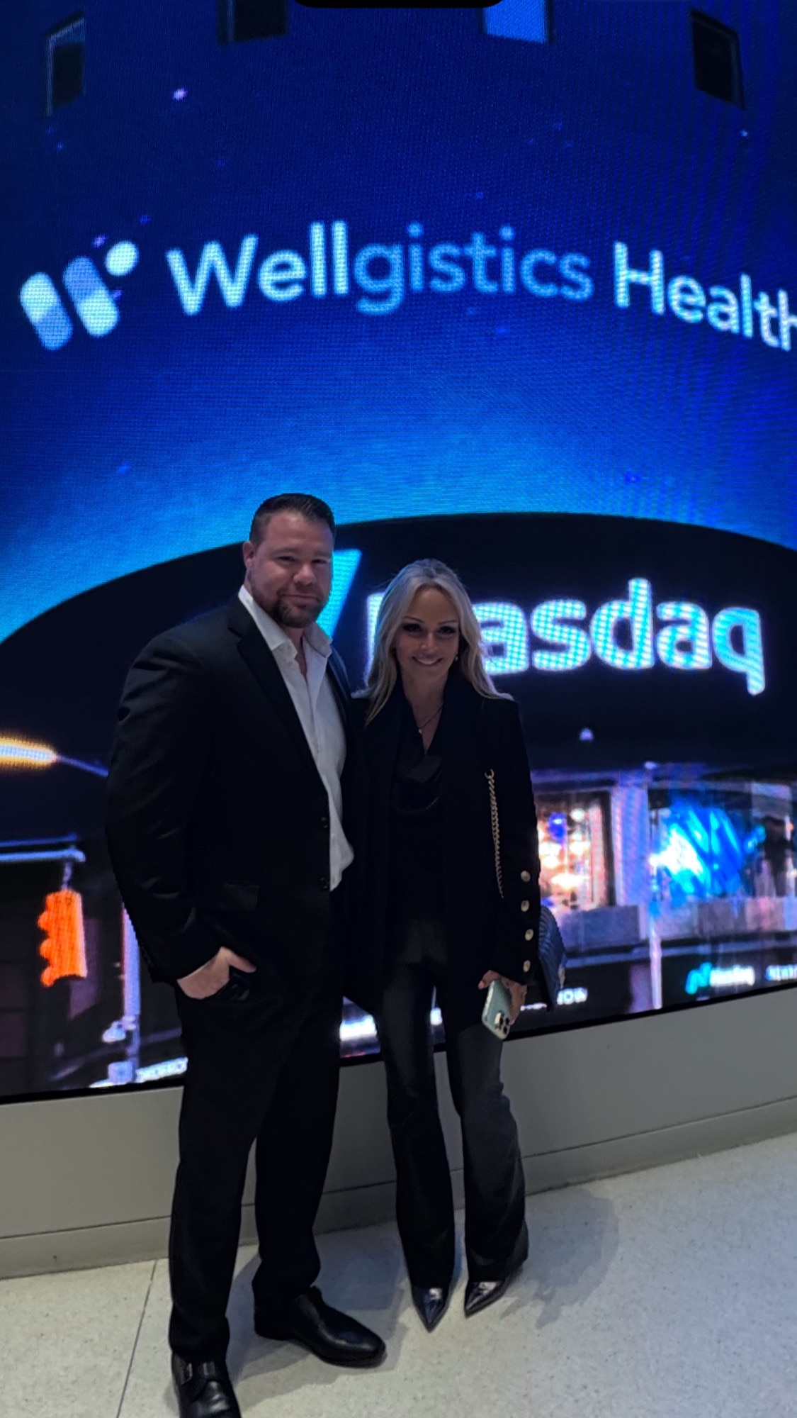 What an amazing morning getting to ring the bell on #Nasdaq with #WGRX #Wellgistics, a disruptive, #MAHA  health company! 

@RealAmVoice @boloudon @JohnLoudon 