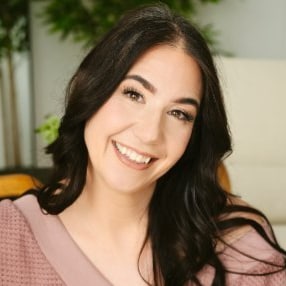 Editor-in-Chief @UncoverDC & https://uncoverdc.com/ | Host of the “Dark to Light” podcast - found on all major podcasting platforms!