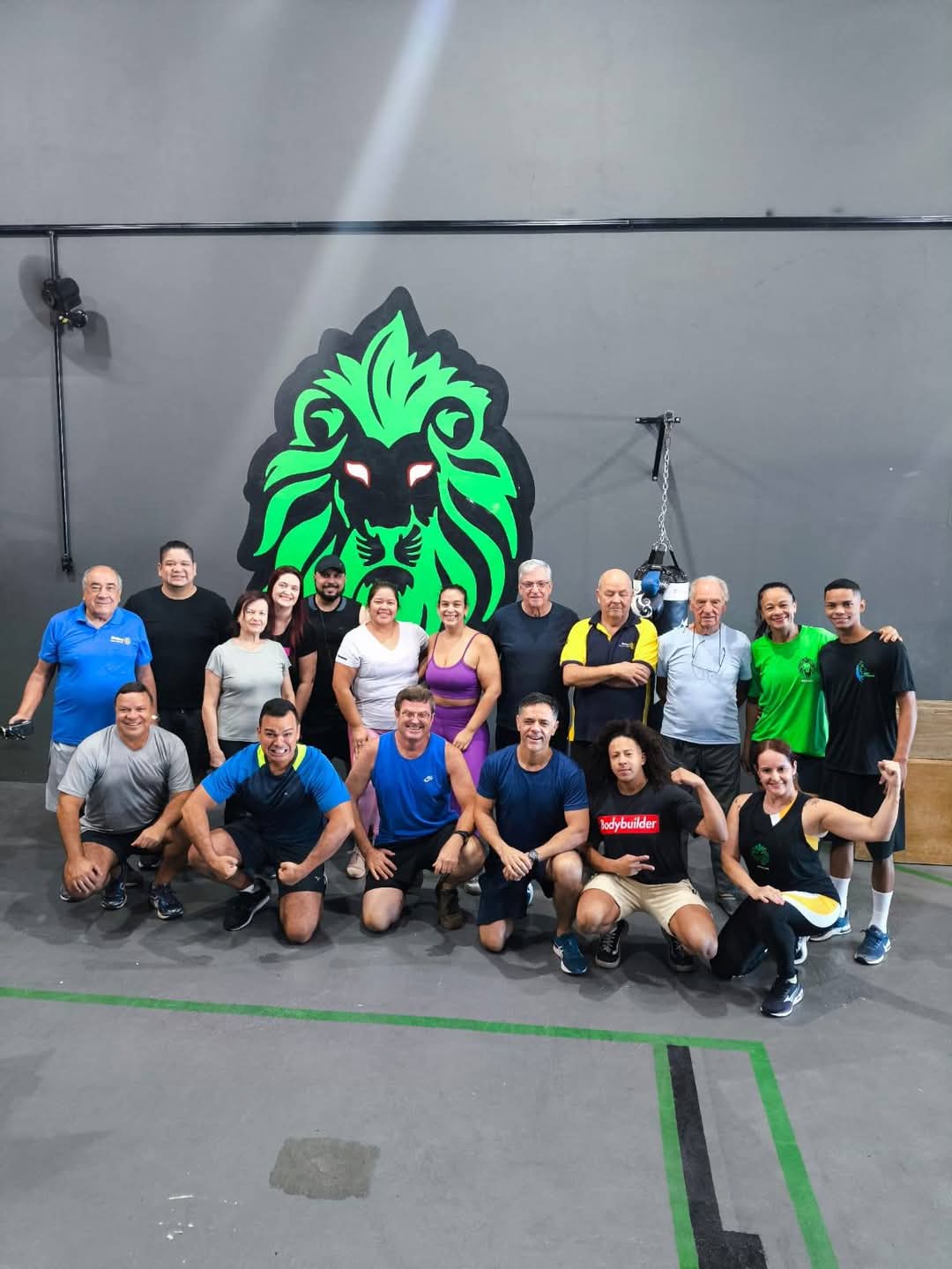 Neste domingo, Dia Mundial da Atividade Física,  rotarianos e rotarianas de Lins tiveram um aulão, n...