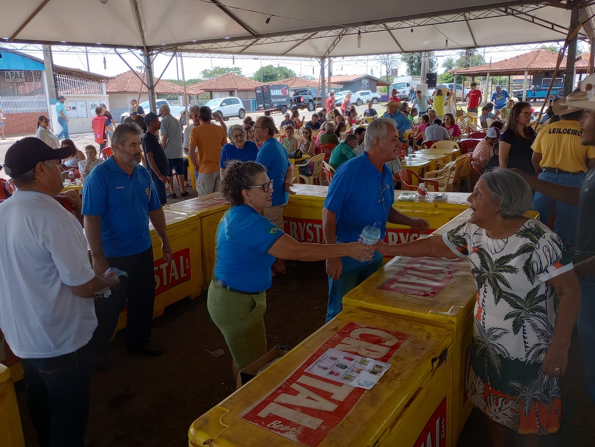 O Rotary Club de Ilha Solteira participou do leilão "Direito de Viver" do Hospital do Amor.

Foi mui...