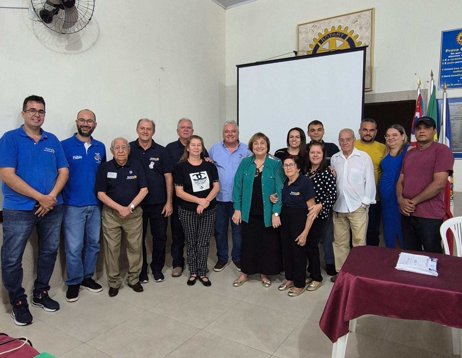 Rotary Club de Monte Aprazível promove palestra sobre moeda virtual Biticoin  palestrante Fabrício N...