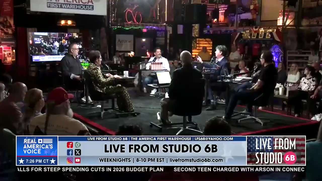 FATHER BLASTS THE SCHOOL BOARD FOR ALLOWING BOYS TO USE THE GIRLS’ BATHROOM 

@rickdelgadorad shares...