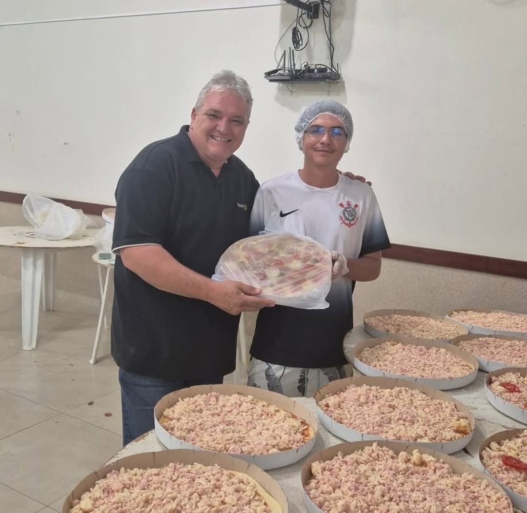 O Rotary Club de Monte Aprazível, realizou neste sábado, 10/05, a pizza solidária em prol ao João pa...