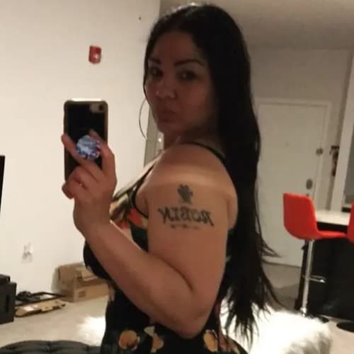 A woman with big vision, lover of Christ,  Proudly a Truck driver.