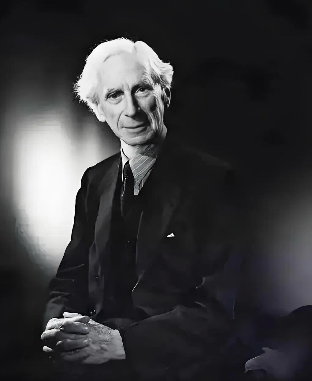 罗素：20句洞穿人性的哲思箴言

 | 伯特兰·阿瑟·威廉·罗素（Bertrand Arthur William Russell，1872年—1970年），英国哲学家、数学家、逻辑学家、历史学家、文学...