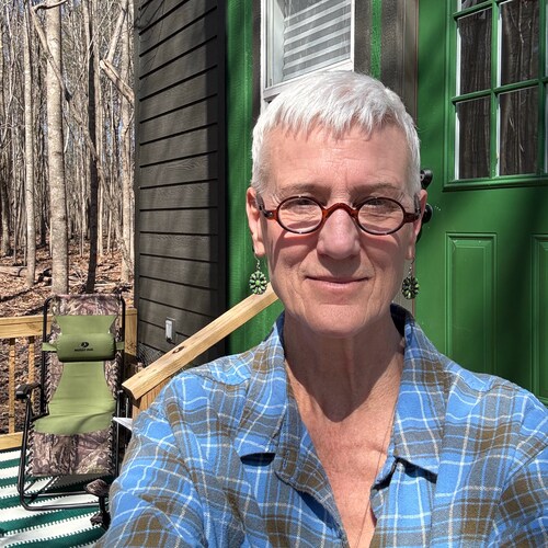 I’m a middle school teacher and a conservative Christian.  I know that sounds like an oxymoron but it’s true! I love Jes...