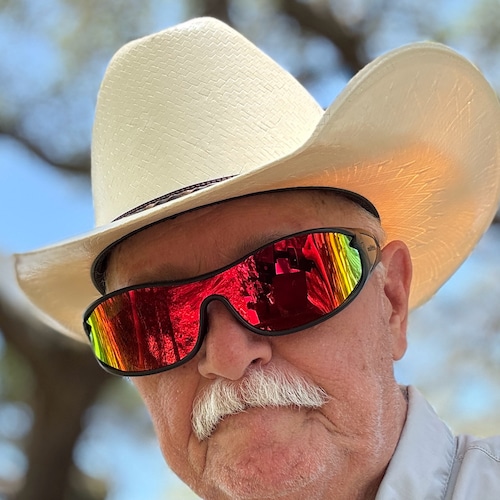 Conservative podcaster, writer, and photographer living in Texas. My podcast - Talk Common Sense. MAGA all the way! God ...