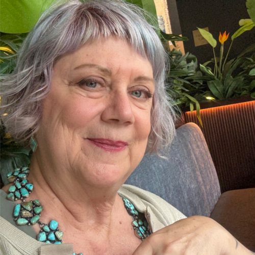 Proud Conservative Yankee who escaped NJ. Loving her Southern life.