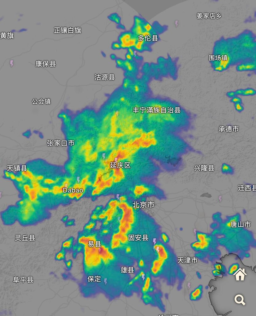 北京暴雨围城，关注北京水灾，密云水库已经开闸放水淹没了很多地方，怀柔水库也准备放水。关注北京南部，前年霸州遭放水淹没，看看今年是不是还要保雄安。

中共今年灾害不断，不是水灾就是高温，还有吃铅吃粪，天...