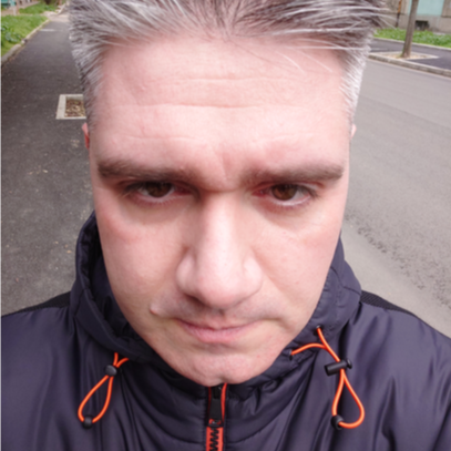 Design / Music / Cinema from the 90's & beyond are all good. NO HOOKERS / ESCORTS, NO CRYPTO, NO SCAMMERS - DON'T TRY!