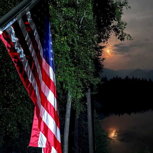 THIS COUNTRY IS WORTH FIGHTING FOR🇺🇸