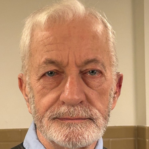 Seasoned soul with a lifetime of stories. Love of family and a well placed poem.