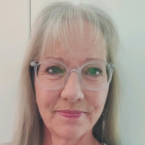 Proud American, wife, mother, Mamaw, who supports our military !
WWG1WGA 
Never back down , Never give up!
Southern Rebe...