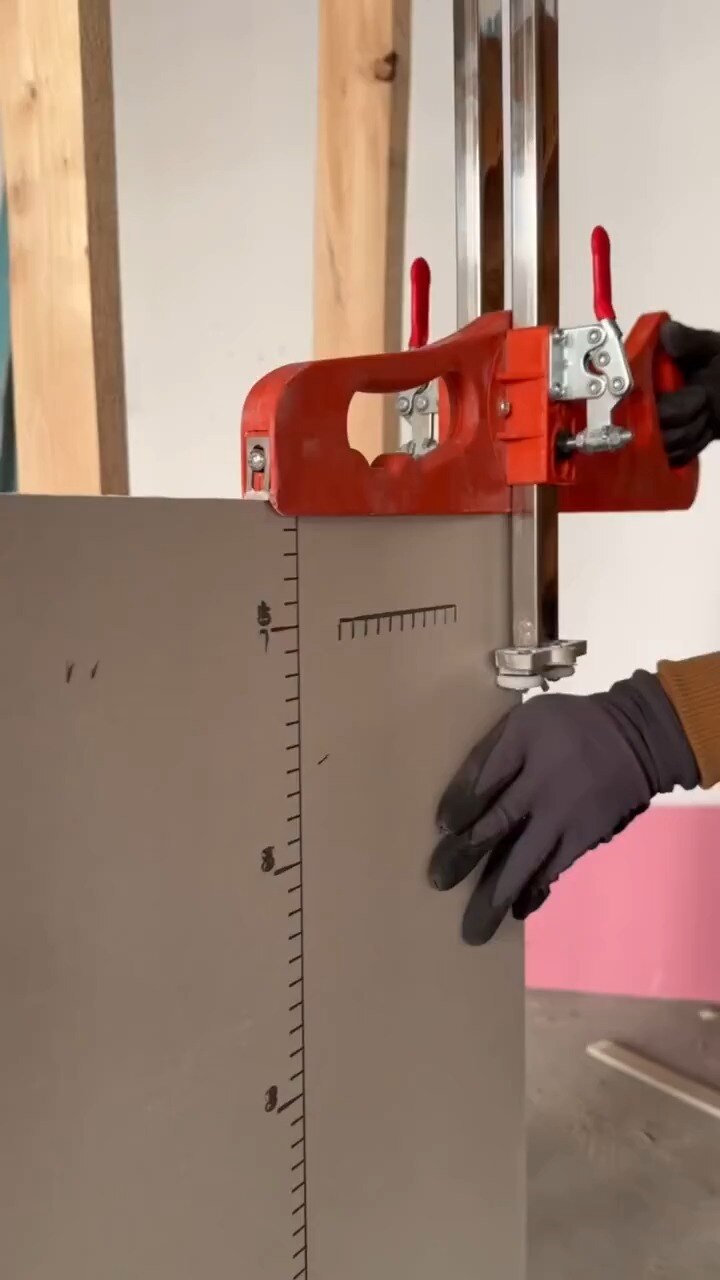 What an amazing tool. I think I should have one of these. 
