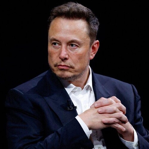 OWNER Of Spacex and Tesla company 🚀
CEO. TESLA CAR ENGINEER. AND Founder 🏎️🚘
OWNER OF Tesla trade mining company.
PRO...
