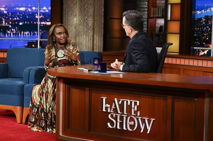 🤔😨😱TRANSLATION REQUEST: In an interview about her new book, Karine Jean-Pierre was asked why demo...