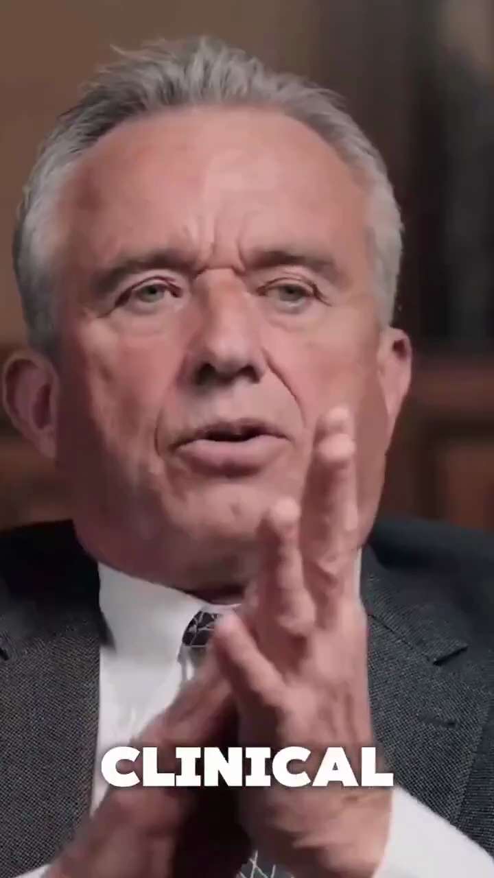 "如果人们知道真相, 就不会接种这种疫苗"

小罗伯特·肯尼迪谈辉瑞临床试验数据: "接种后死于心脏病发作的风险比未接种者高出500%"

"人们需要认清这种强加于他们的犯罪性欺骗"

文字记录：

...