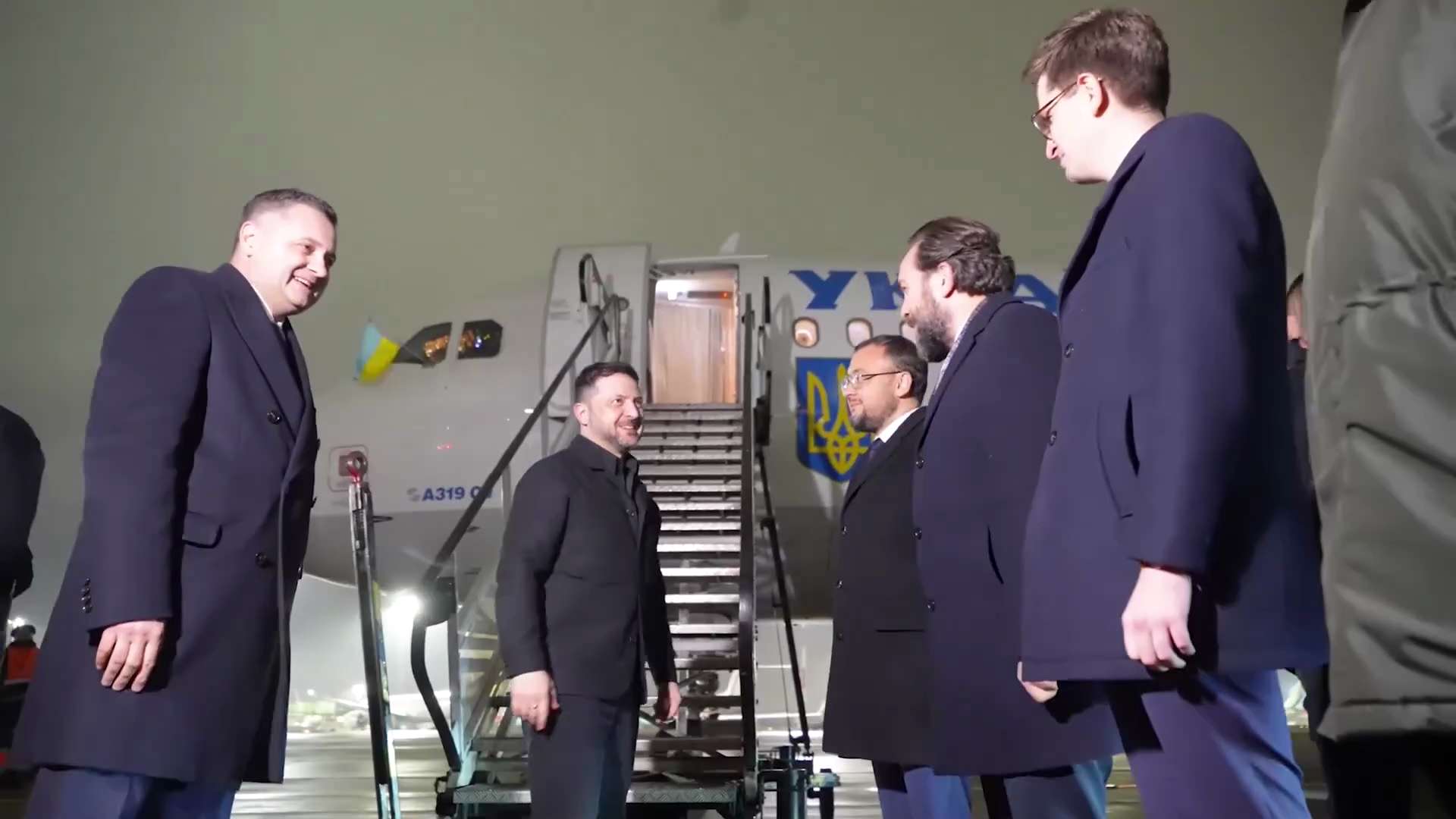 🇺🇦 🇵🇱 Ukrainian President Volodymyr Zelensky has arrived in Poland.

He will hold his first bila...