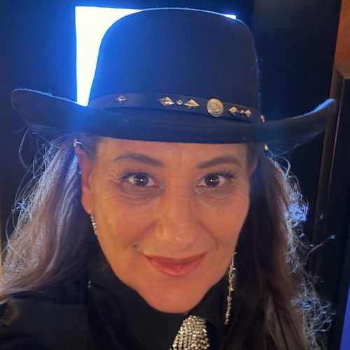 Founder CEO Bunker Studios & TV.
https://rumble.com/user/BunkerStudiosAndTV www.MMITBtv.com
Australian Political Nerd ...