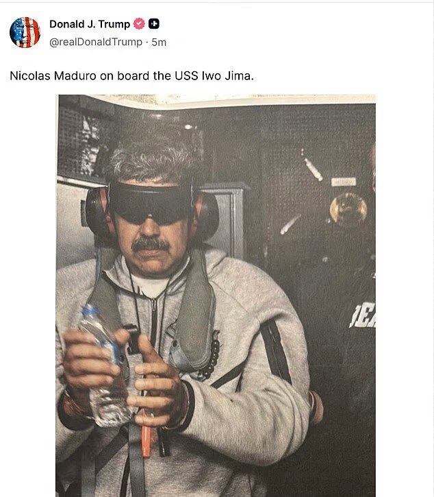 突发新闻

特朗普总统在分享了被捕的委内瑞拉总统马杜罗身穿运动服的照片，并透露第一夫人也将受到指控后，表示美国将无限期地统治委内瑞拉。

美国总统唐纳德·特朗普表示，在派遣特种部队逮捕熟睡中的委内瑞拉...