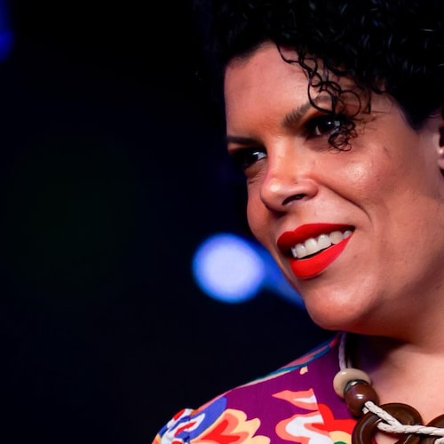 ✍️ Copywriter, revisora e tradutora (PT↔️EN) | 💡 Transformo ideias em textos que conectam | 📩 Dicas + bastidores | 📲 ...