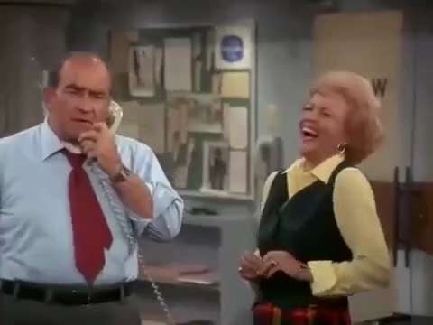 The station manager of 🎥📺WJM hires a renowned critic who verbally attacks 🏙️Minneapolis and its p...