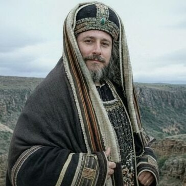 Desde mi perspectiva personal, respeto opiniones divergentes. No busco imponer mi pensamiento; la diversidad nos enrique...