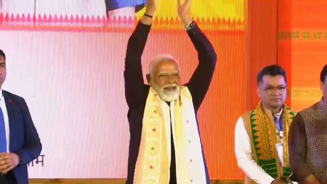 Good Morning. Have a Super Sunday Ahead 😊

Assamese Folk dance Bagurumba Dwhou - Traditional Bodo B...