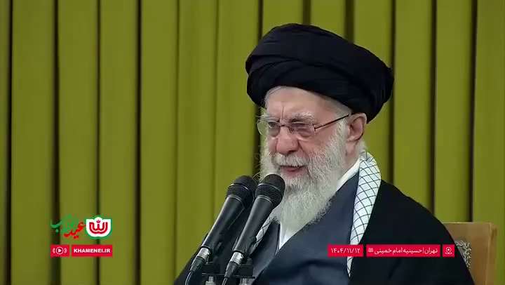 🚨🇮🇷哈梅内伊警告美国：美国人应该明白，如果他们发动战争，这次将是一场地区性战争！