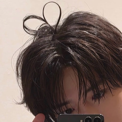 أشبة بمذكرة أنثر كلماتي المكتومة هُنا 
Go with the flow ~