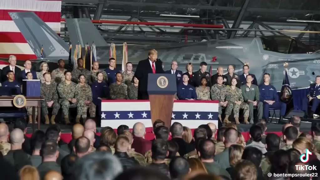 The greatest President that ever lived! 
There will never be anyone like him again! 