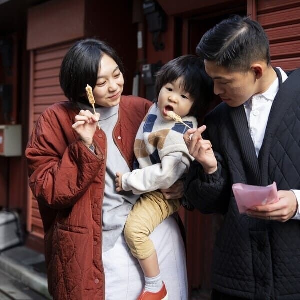 Bảo Lãnh Con Nhưng Thiếu Giấy Tờ: Có Cách Bổ Sung Không Hay Bị Từ Chối? - First Consulting Group

Nh...