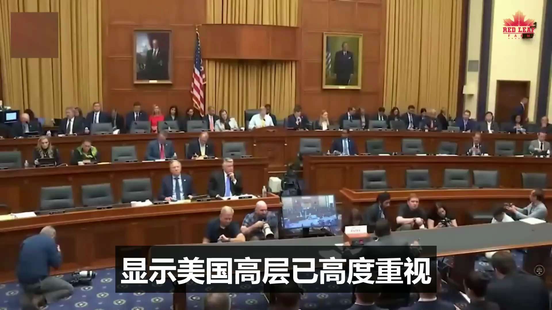 川普亲自转发中共女间谍方芳“蓝金黄”美国政客！ 

川普亲自转发！中共女间谍方芳不仅拿下斯沃韦尔，还试图接近美国著名保守派学者。
FBI要公开调查档案，斯沃韦尔威胁起诉FBI。
中共“燕子”渗透美国国...