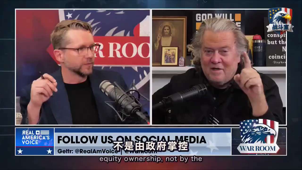 #每年给你发1万5千美元买断你这辈子的劳动价值干不干
班农直接把话筒摔到了马斯克脸上。科技精英们正忙着追求长生不老。他们压根不在乎普通人的死活。
剧本早就写好了: 用机器取代人工，把成本砍到极限。为了...