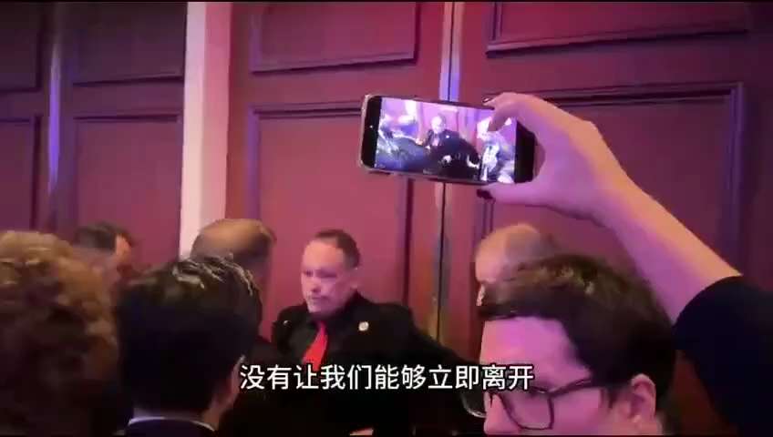 中国女性王冰如在讲述自己在白宫记者协会晚宴（WHCD）枪击事件中的经历时，流露出了愉悦之情。她是凤凰卫视驻华盛顿的记者——而凤凰卫视正是中共针对全球中文受众运作的海外宣传机器。她毕业于一所已被列入美国...