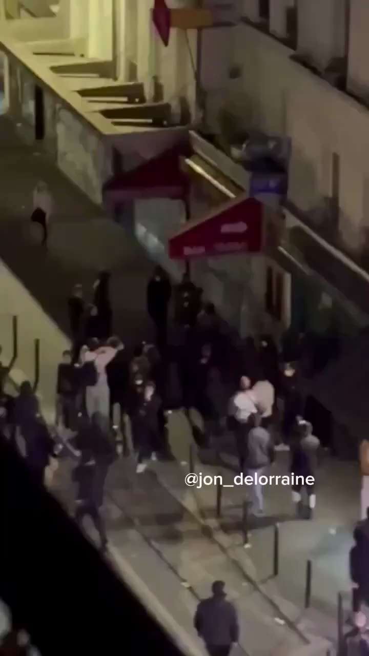 🚨 BREAKING: Looters are now BREAKING INTO HOMES in Paris — and it was only a matter of time

Absolu...