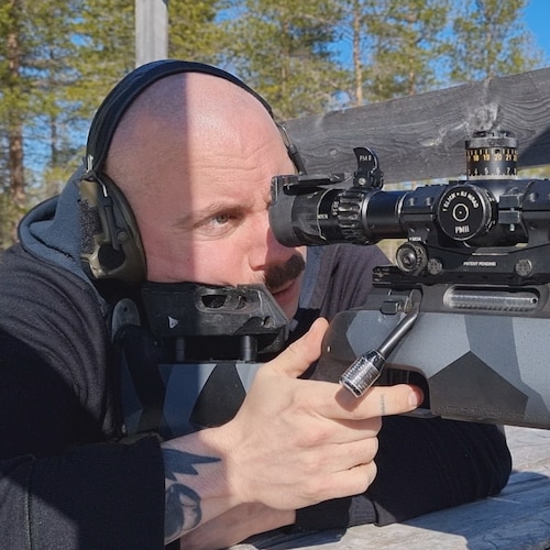 Guntuber and firearms enthusiast.