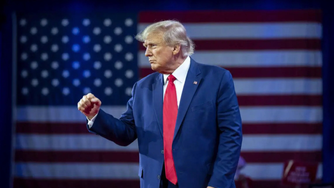 LIVE - 45th President Donald J. Trump to Deliver Remarks in Clinton Township, MI