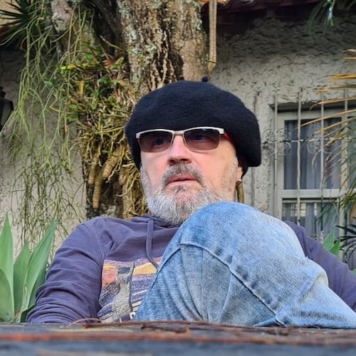 Visit Paulo Marcio Garcia Jr.'s profile on GETTR. View their posts, photos, videos, and connect with them on the social platform.