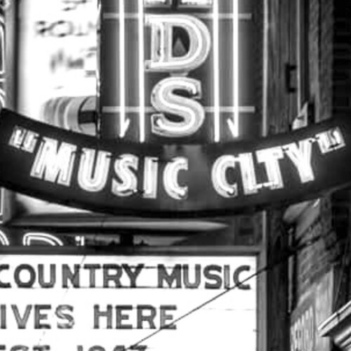 I'm just a dude! Dad, hubby, son, and friend.
By the way Gab.com is the only truly free speech social media platform on ...