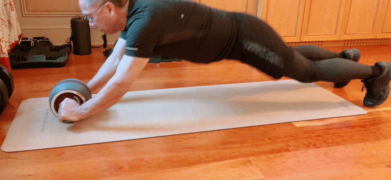 12月11号：尊敬的战友们好，你们健身了吗？你们传播C C P病毒和疫苗解药的真相了吗？一切都已经开始！